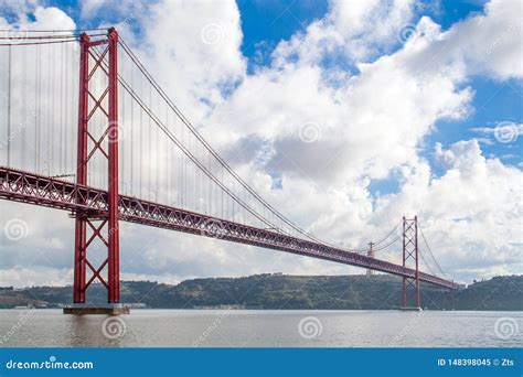 suspension bridge in lisbon